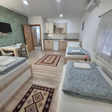 سيتي باراديس شقة موستار