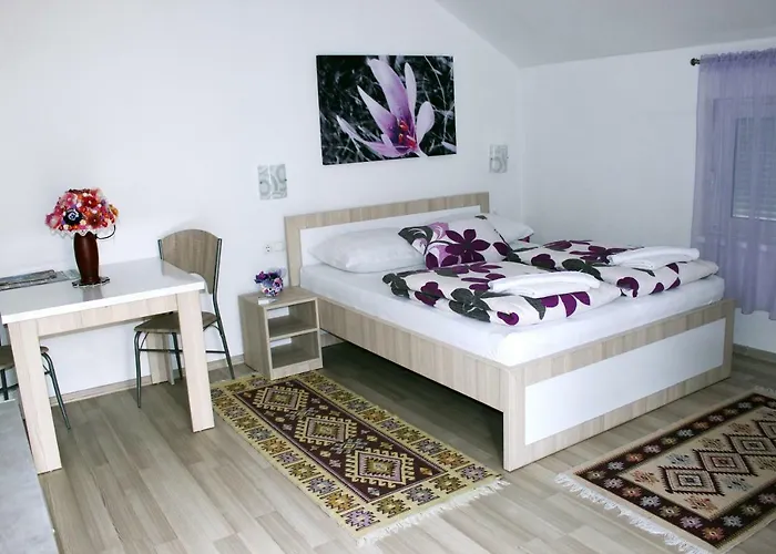 Paradise Μόσταρ